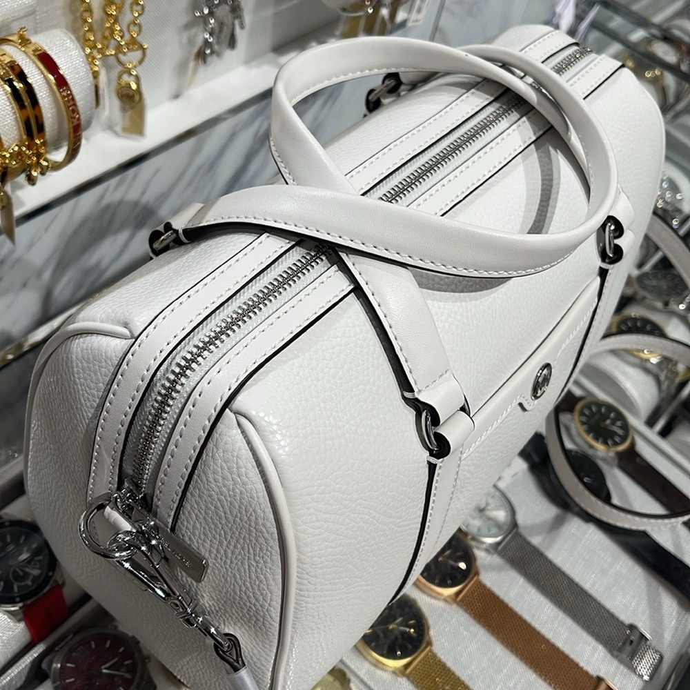 MICHAEL KORS JST TRAVEL MEDIUM DUFFLE SATCHEL SHOULDER CROSSBODY BAG MK  OPTIC W - Picture 9 of 16